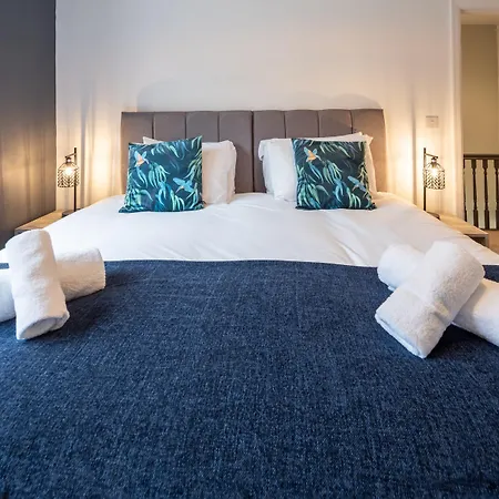 Kinsale House By Cliftonvalley Бристоль